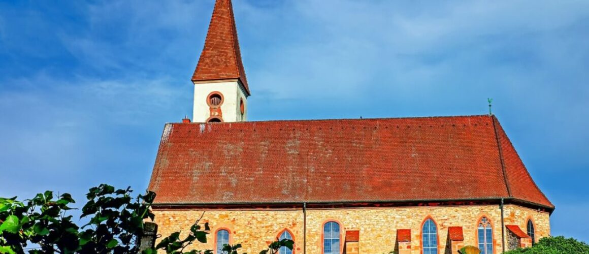 Filmy współczesne – fabuły osadzone w współczesnych realiach, poruszające tematy wiary i moralności